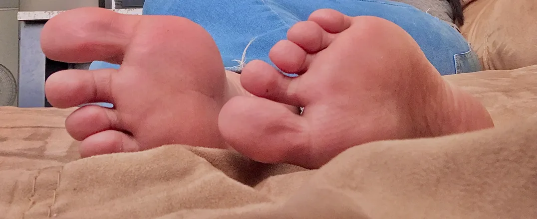 OnlyFans account  maryinita header 2
