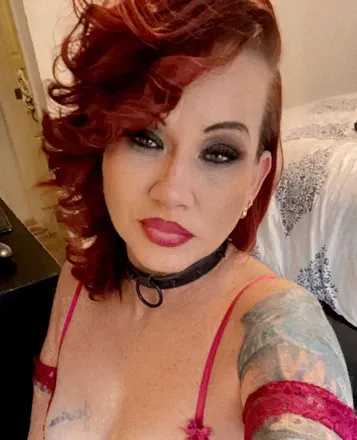 OnlyFans account  sexywhytegirl avatar 1