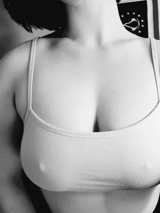 OnlyFans cuenta nakedtruthreviews avatar 1