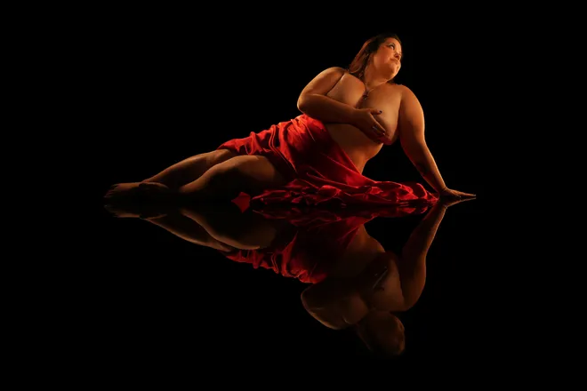 OnlyFans cuenta the.fire.goddess header 2
