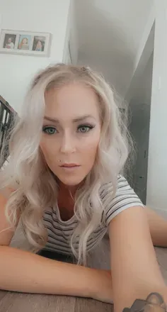 OnlyFans cuenta play_with_katie avatar 1