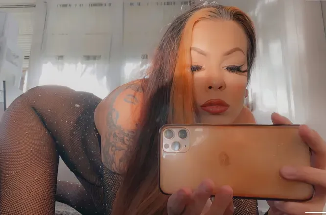 OnlyFans cuenta xozaphire header 2