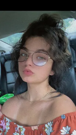 OnlyFans account  rockinroxi21 avatar 1