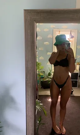 OnlyFans cuenta rh-in avatar 1