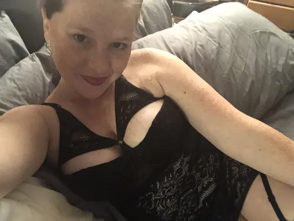 OnlyFans account  natural_redhead_beauty header 2