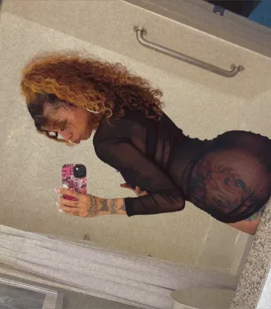 OnlyFans cuenta cravingdesiree avatar 1