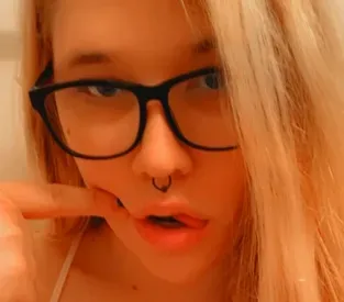 OnlyFans account  juulied avatar 1