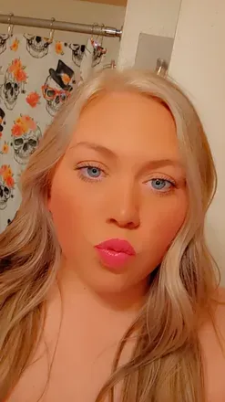 OnlyFans cuenta snowbunnybrittany00 avatar 1