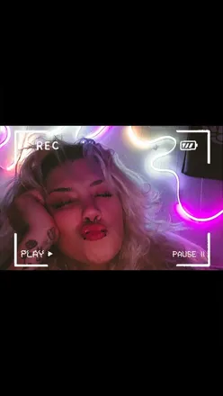 OnlyFans cuenta lalahandfulls header 2