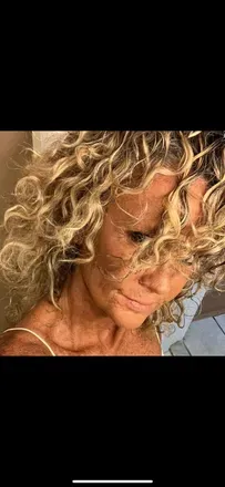 OnlyFans account  piercedpussy05 avatar 1