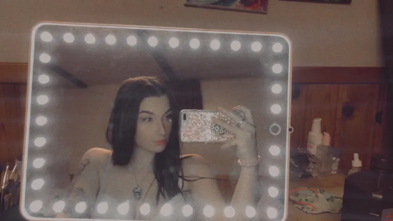 OnlyFans cuenta pixeyy header 2