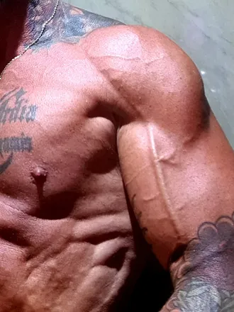 OnlyFans cuenta u250657932 header 2