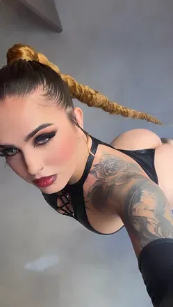 OnlyFans cuenta dannaxlove1 previous_headers_1 4