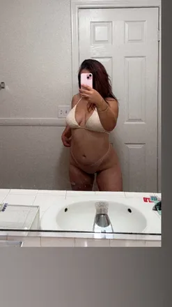 OnlyFans account  realicybabygirl header 2