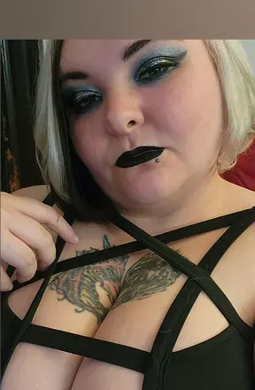 OnlyFans cuenta nykiranyghtmoon avatar 1