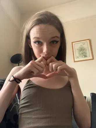 OnlyFans cuenta sissypropertyuk header 2