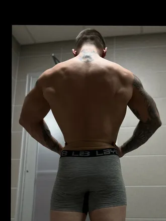 OnlyFans cuenta u208659576 header 2