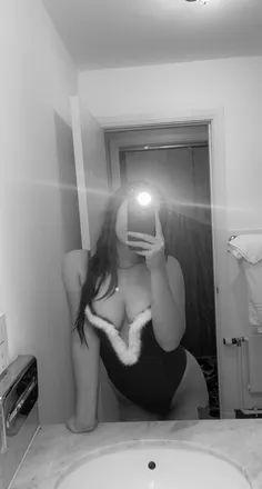 OnlyFans cuenta katieholmes123 header 2