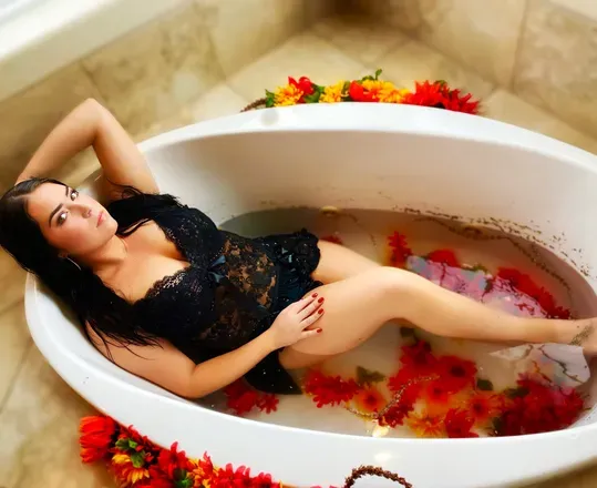 OnlyFans cuenta meganjamess header 2