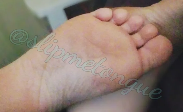 OnlyFans cuenta slipmetongue header 2