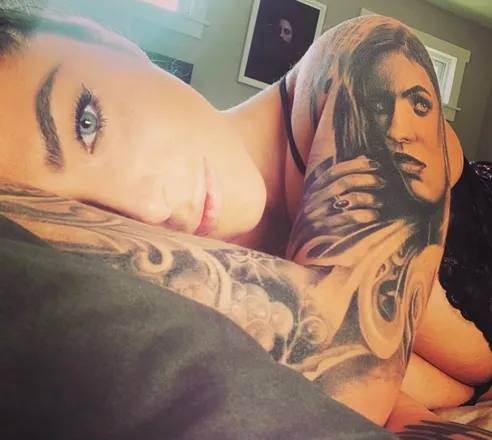 OnlyFans cuenta kaseykennedy header 2