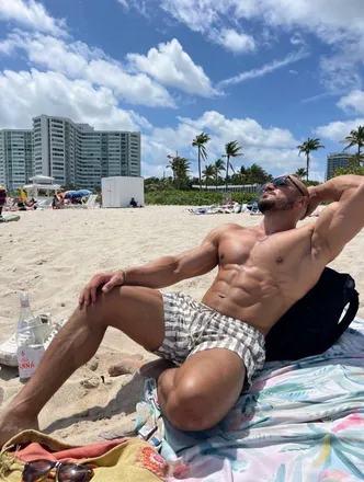 OnlyFans cuenta gioveiny header 2