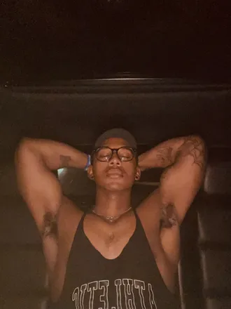 OnlyFans cuenta collegeboy03 header 2