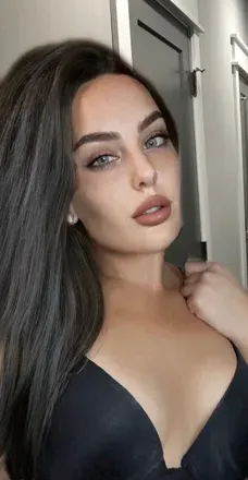 OnlyFans cuenta ziaraariza avatar 1