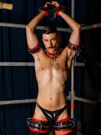 OnlyFans account  rubberax_ avatar 1
