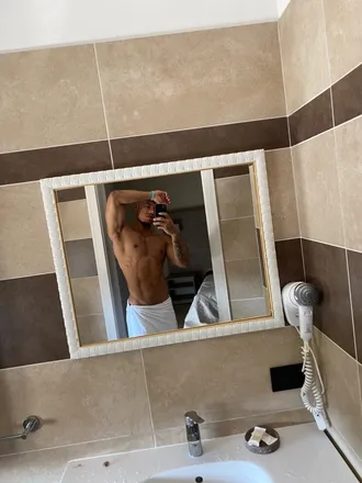 OnlyFans cuenta robertgracia header 2