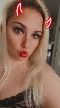 OnlyFans account  magsbbby avatar 1