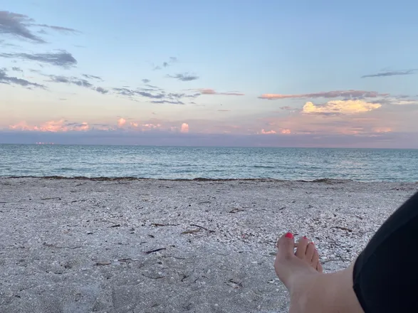 OnlyFans cuenta juicy_mommy header 2