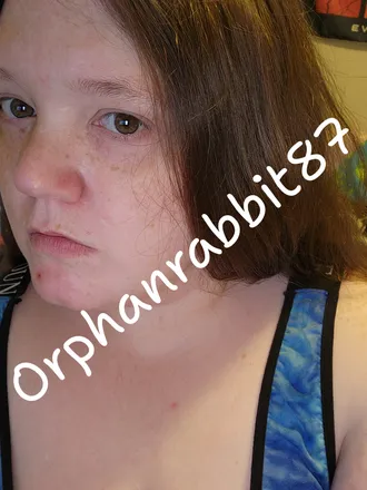 OnlyFans cuenta orphanrabbit87 header 2