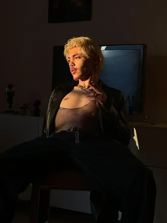 OnlyFans account  hrryppts header 2