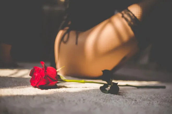 OnlyFans cuenta maynomoto header 2