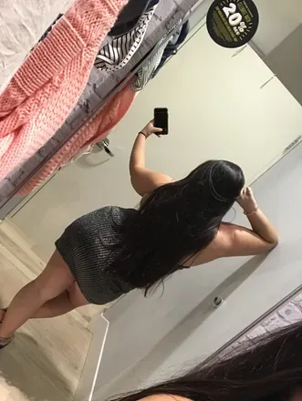 OnlyFans account  smallsouthasia1 header 2