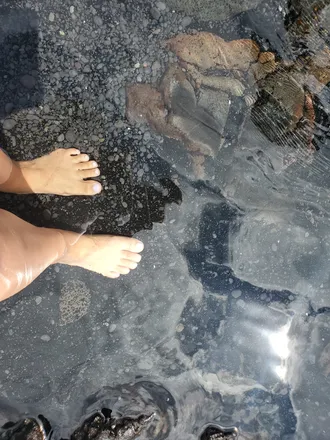 OnlyFans account  prettyprettyfeets header 2