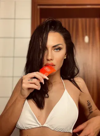 OnlyFans account  graceanders avatar 1