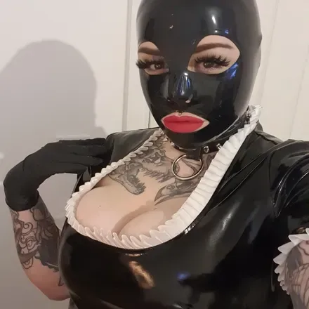 OnlyFans cuenta miidniightqueen avatar 1