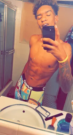 OnlyFans cuenta naiisty header 2