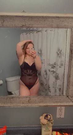 OnlyFans account  bootyfulsnowbunny avatar 1