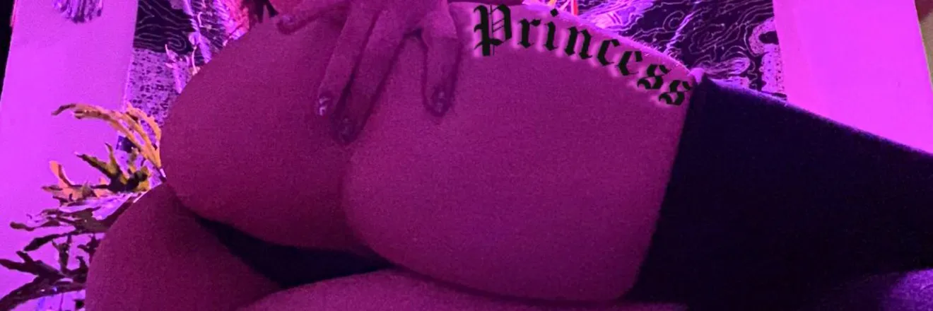 OnlyFans account  wannabebabygirl header 2