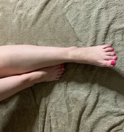 OnlyFans cuenta hotmomstella header 2