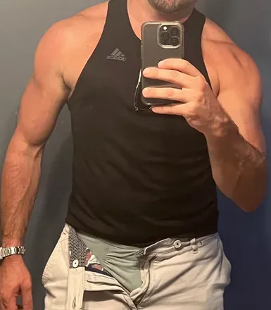OnlyFans account  pilot586 avatar 1