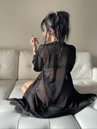 OnlyFans account  thereignrose avatar 1