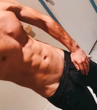 OnlyFans cuenta itsyaboi989 avatar 1
