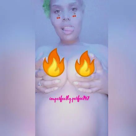 OnlyFans cuenta imperfectly_perfect47 header 2