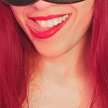 OnlyFans cuenta amazingredgirl avatar 1