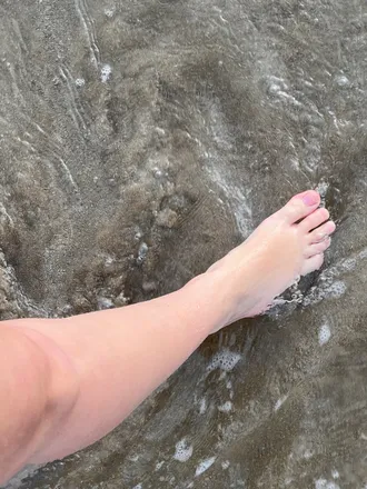 OnlyFans cuenta for.biddenfeet header 2