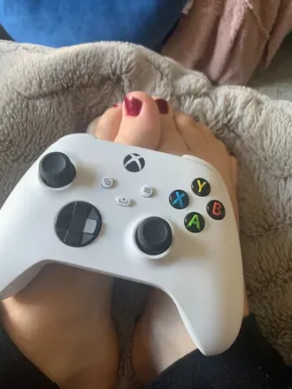 OnlyFans cuenta prettygirlfeet31 avatar 1